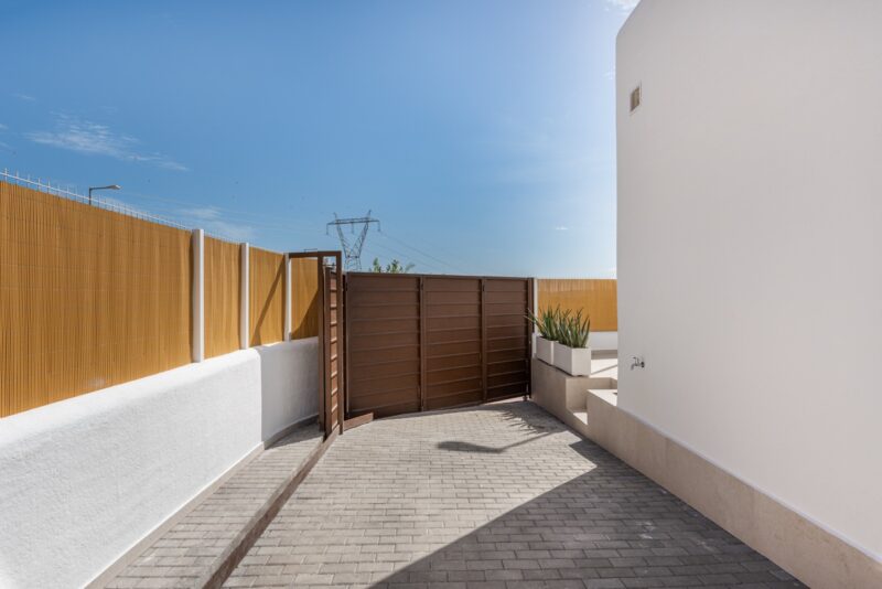 Villa mereäärses golfielamurajoonis Los Alcazareses - Image 4